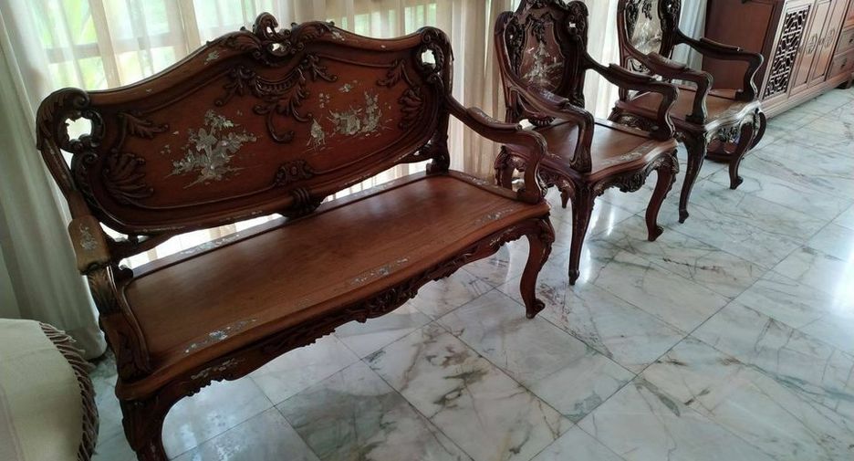 Продажа 4 спальни дом в Пхра Кханонг, Бангкок