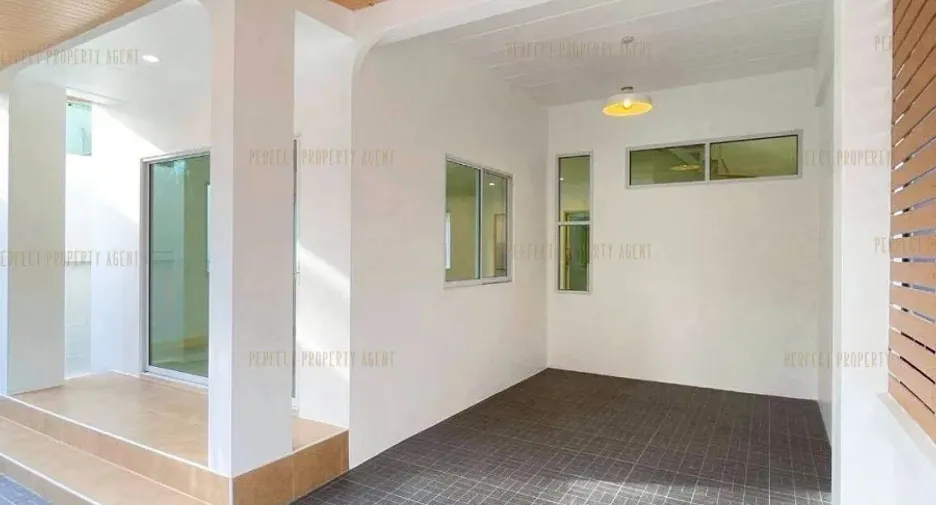 For sale 4 ベッドルーム townhouse in Bang Bua Thong, Nonthaburi