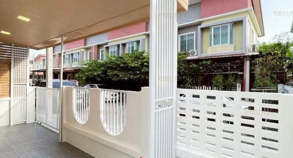 For sale 4 ベッドルーム townhouse in Bang Bua Thong, Nonthaburi