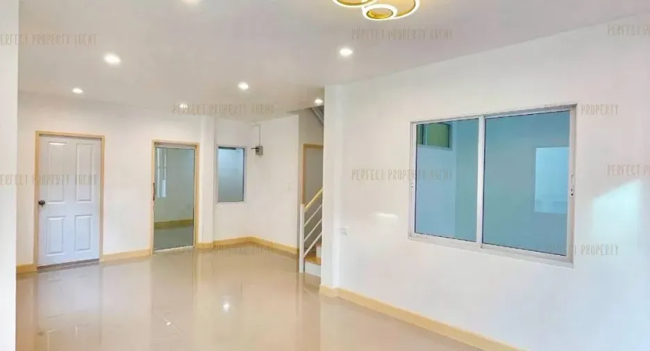 For sale 4 ベッドルーム townhouse in Bang Bua Thong, Nonthaburi