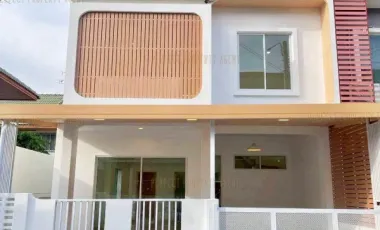 Reihenhaus zum Kauf mit 4 Zimmer in Bang Bua Thong, Nonthaburi