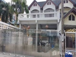 Casa adosada en venta de 3 habitaciones en Mueang Samut Prakan, Samut Prakan