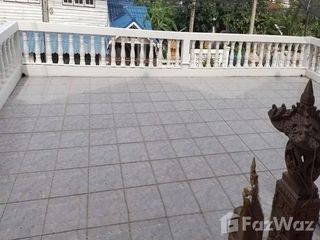 Casa adosada en venta de 3 habitaciones en Mueang Samut Prakan, Samut Prakan
