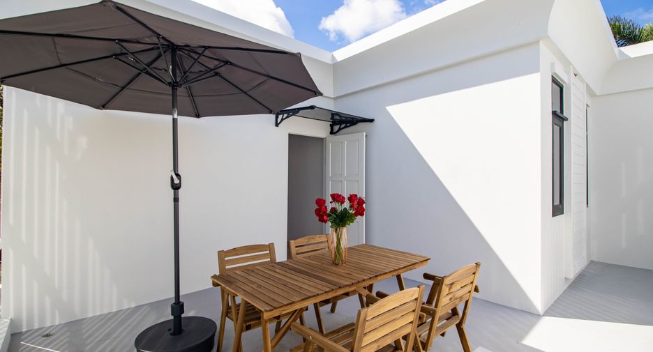 For rent 3 bedrooms villa in Thalang, Phuket