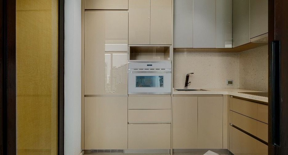 Condo en venta y en alquiler de 3 habitaciones en Khlong Toei, Bangkok