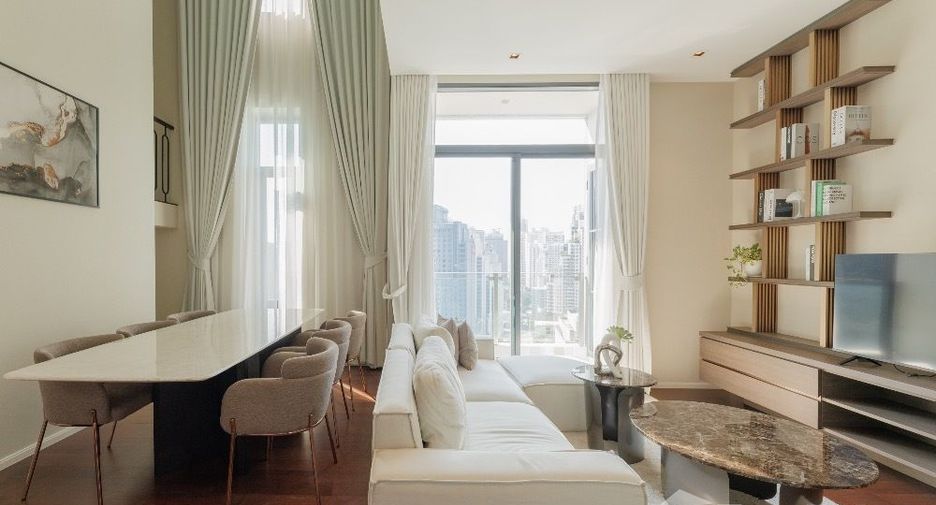 Condo en venta y en alquiler de 3 habitaciones en Khlong Toei, Bangkok