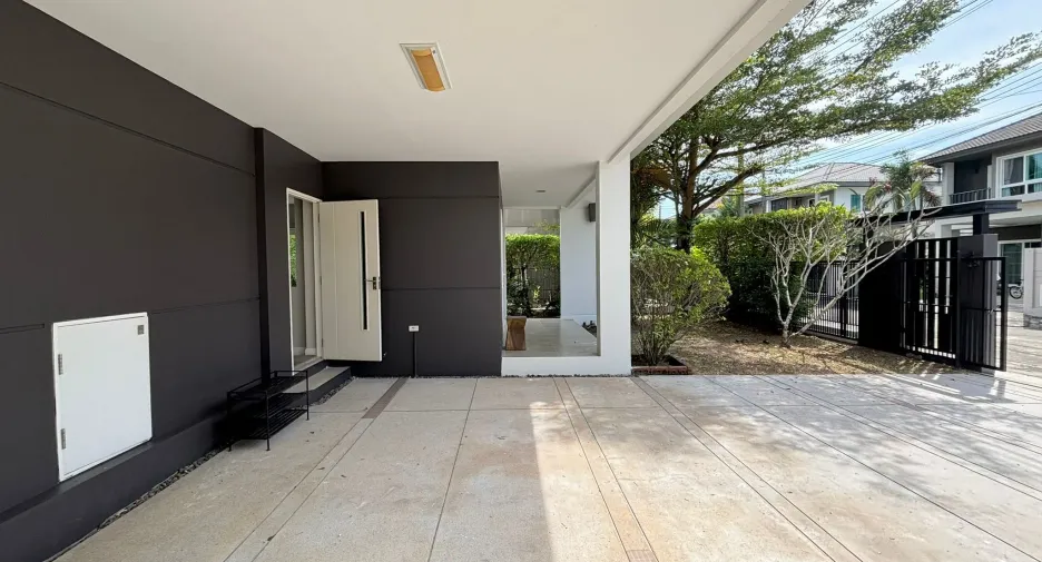For rent 3 bedrooms house in Mueang Phuket, Phuket