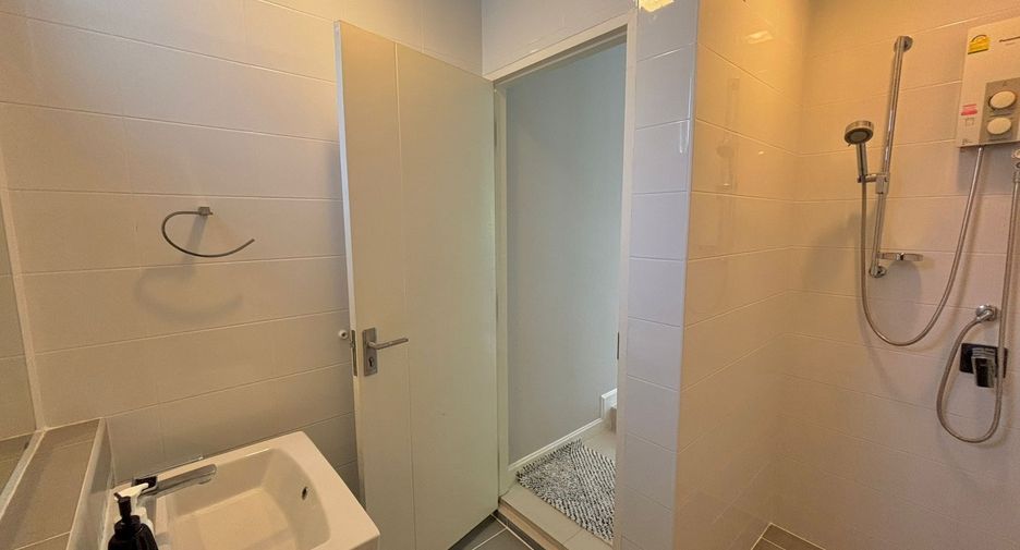 For rent 3 bedrooms house in Mueang Phuket, Phuket