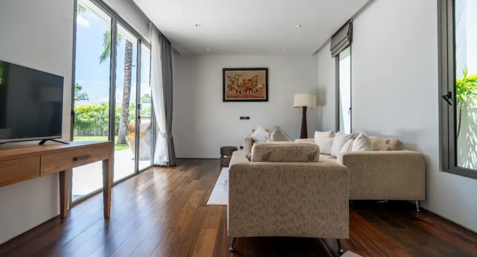 Villa zum Kauf und zur Miete mit 4 Zimmer in Thalang, Phuket