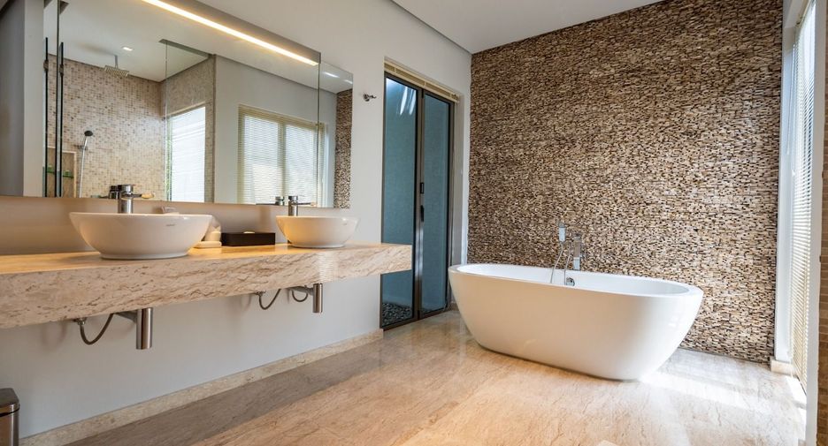 Villa zum Kauf und zur Miete mit 4 Zimmer in Thalang, Phuket