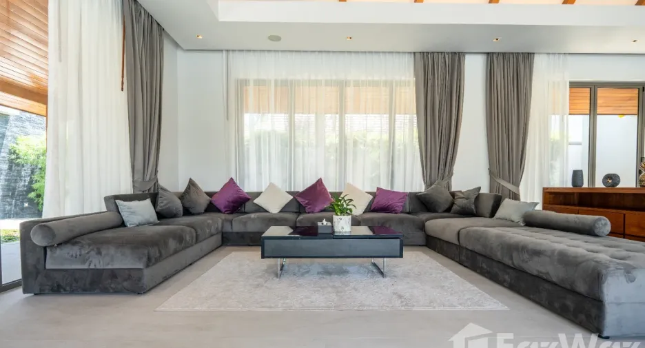 Villa zum Kauf und zur Miete mit 4 Zimmer in Thalang, Phuket