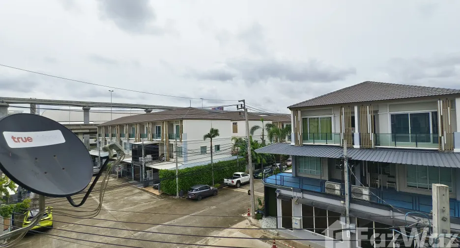 For rent 3 bedrooms townhouse in Pak Kret, Nonthaburi