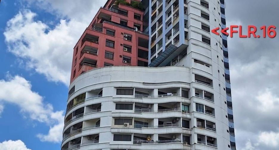 For sale 2 bedrooms condo in Chatuchak, Bangkok