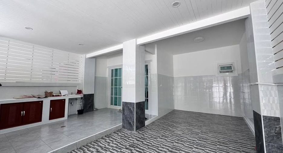 For rent 3 bedrooms house in Mueang Phuket, Phuket
