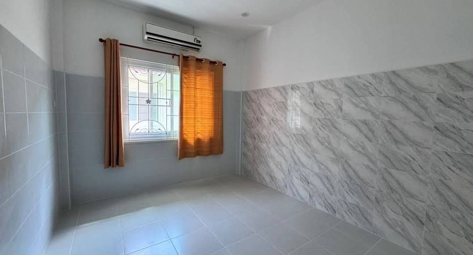 For rent 3 bedrooms house in Mueang Phuket, Phuket