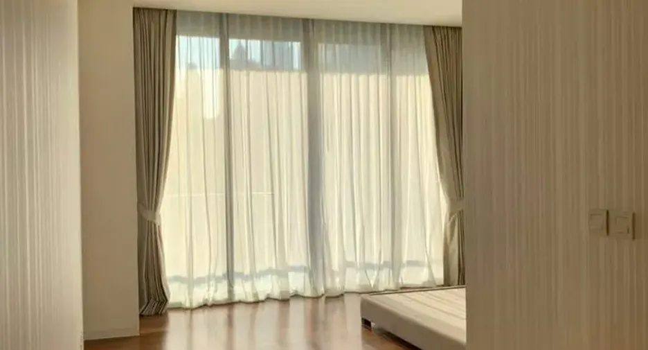 À vendre et à louer 3 chambres condo à Sathon, Bangkok