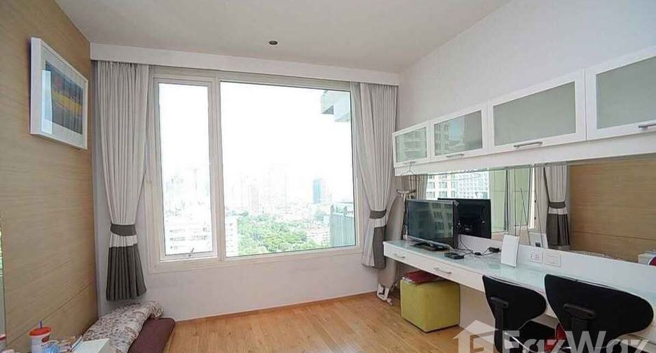 For sale and for rent 2 bedrooms condo in Sathon, Bangkok