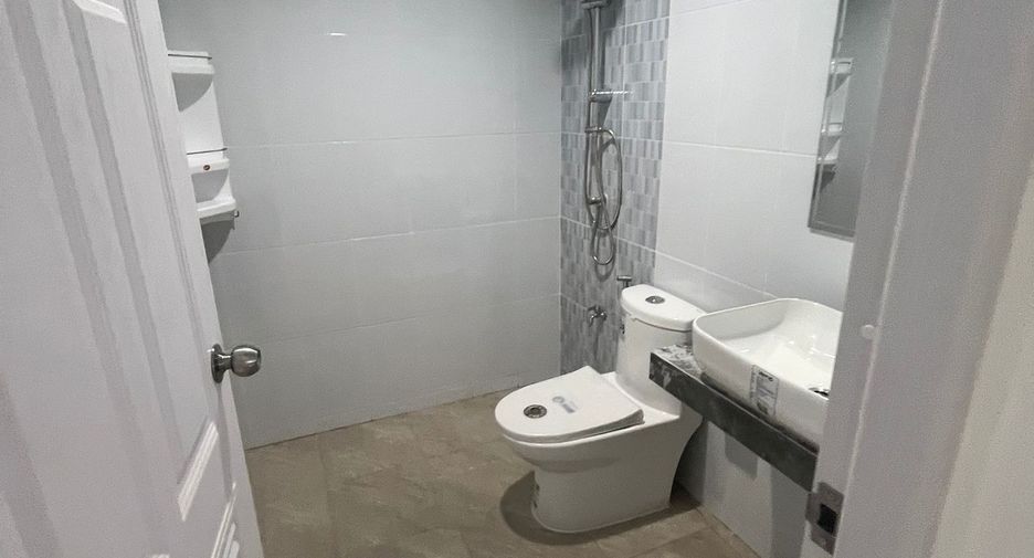 For rent 2 ベッドルーム house in Mueang Phuket, Phuket