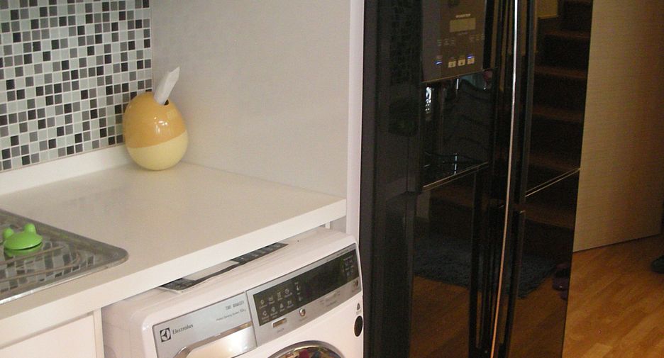 À vendre 3 chambres condo à Bang Na, Bangkok