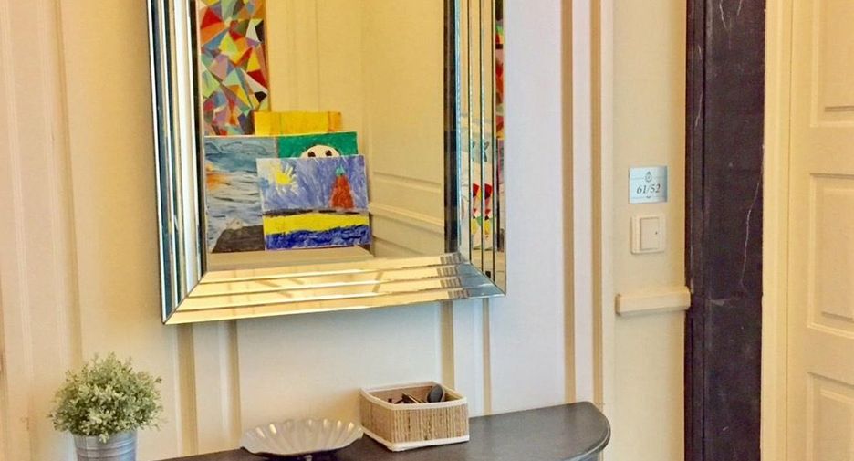 For sale 3 bedrooms condo in Watthana, Bangkok