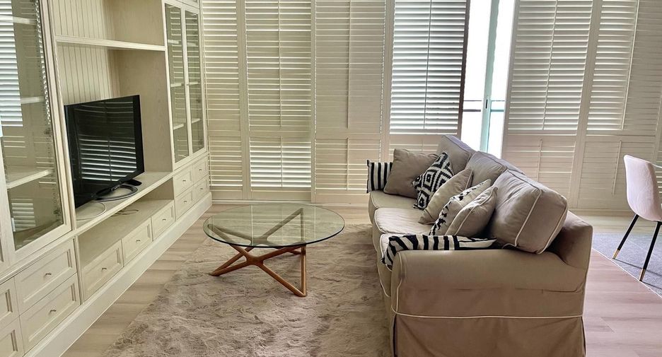 For sale 3 bedrooms condo in Watthana, Bangkok