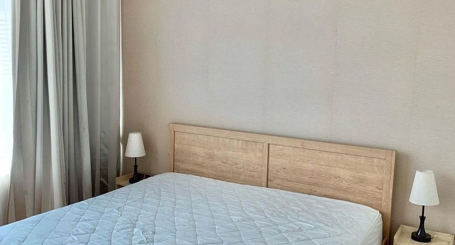 For sale 3 bedrooms condo in Watthana, Bangkok