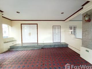 Casa en venta de 4 habitaciones en Taling Chan, Bangkok