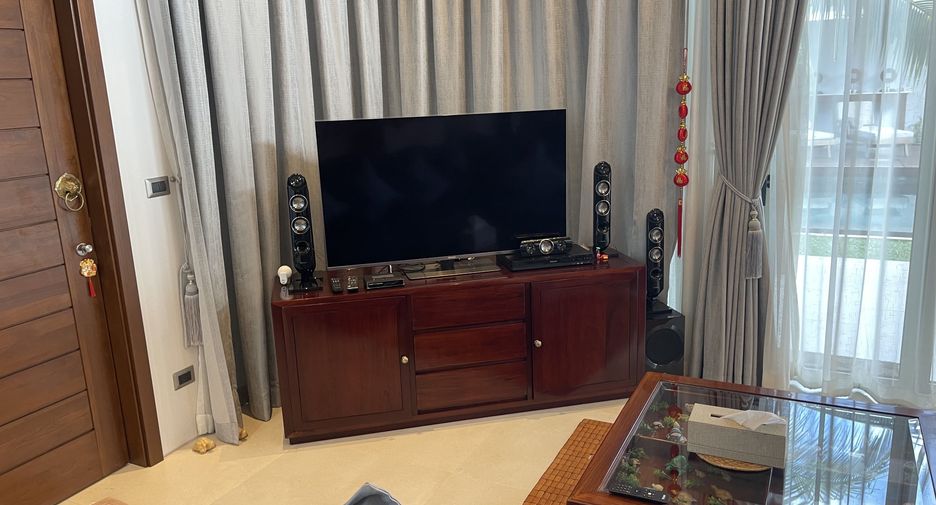 For sale 4 bedrooms villa in Thalang, Phuket