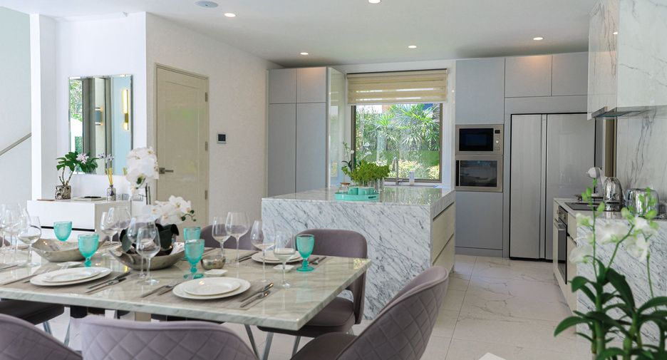 Villa en alquiler de 4 habitaciones en Thalang, Phuket