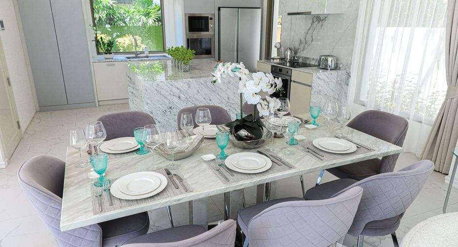 For rent 4 bedrooms villa in Thalang, Phuket