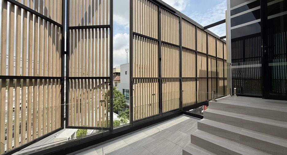 Haus zum Kauf mit 3 Zimmer in Mueang Nonthaburi, Nonthaburi