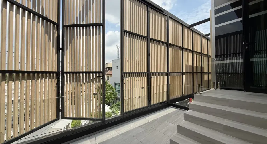 For sale 3 bedrooms house in Mueang Nonthaburi, Nonthaburi