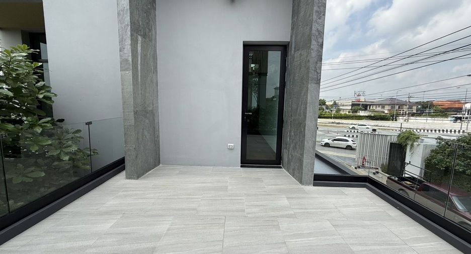 Haus zum Kauf mit 3 Zimmer in Mueang Nonthaburi, Nonthaburi