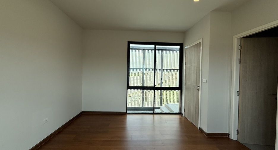 For sale 3 bedrooms house in Mueang Nonthaburi, Nonthaburi