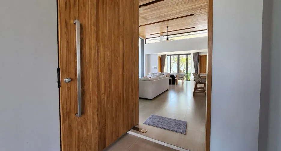 For sale and for rent 4 bedrooms villa in Thalang, Phuket