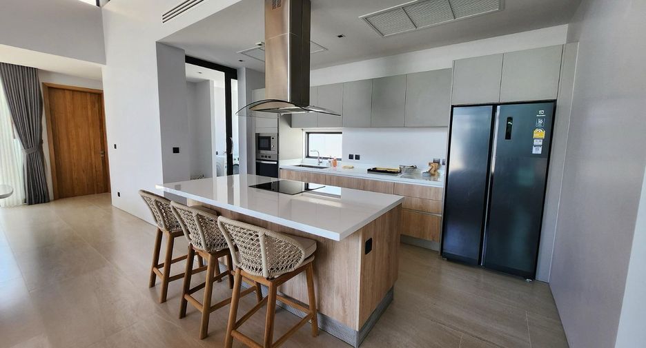 For sale and for rent 4 bedrooms villa in Thalang, Phuket
