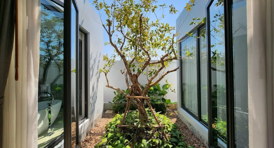 For sale and for rent 4 bedrooms villa in Thalang, Phuket
