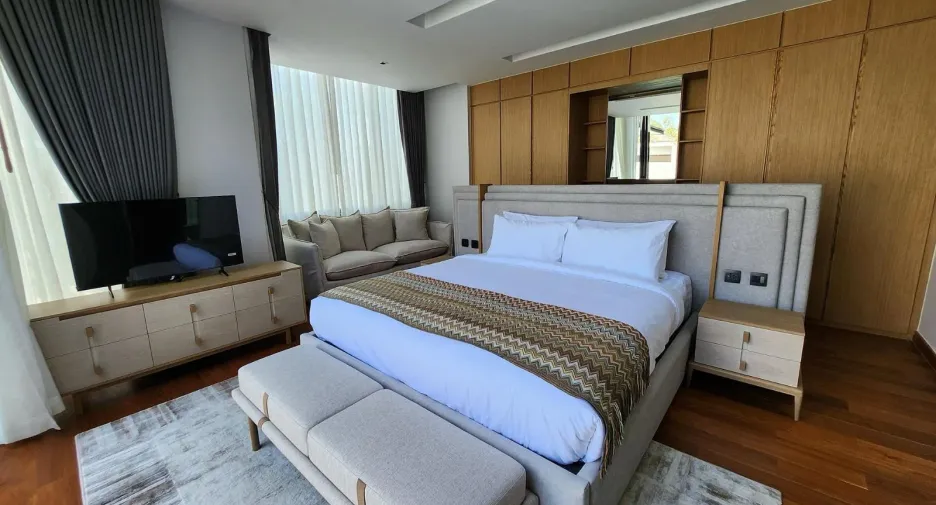 For sale and for rent 4 bedrooms villa in Thalang, Phuket