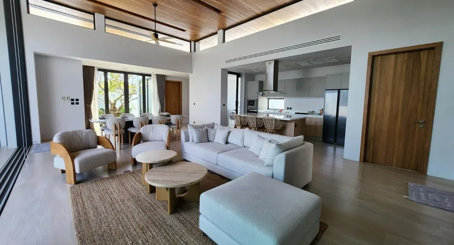 For sale and for rent 4 bedrooms villa in Thalang, Phuket