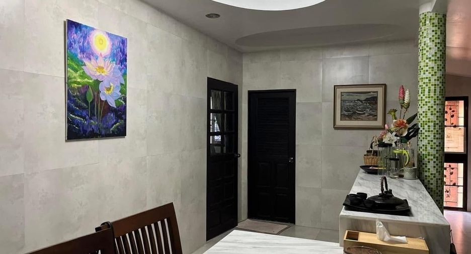 For sale 3 bedrooms house in Mueang Phichit, Phichit