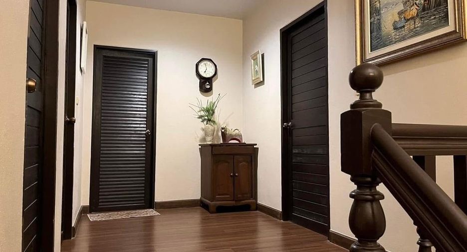 For sale 3 bedrooms house in Mueang Phichit, Phichit