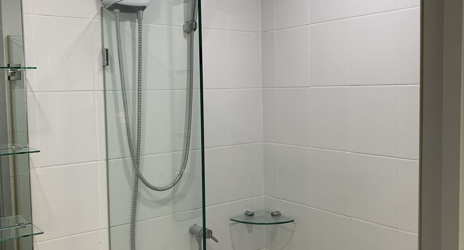 For sale studio condo in Thon Buri, Bangkok