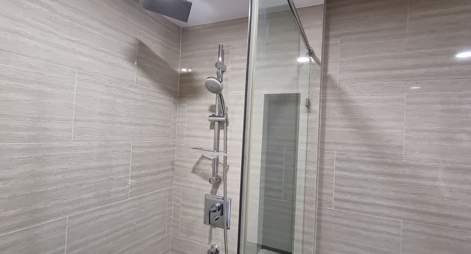 For sale 2 bedrooms condo in Pathum Wan, Bangkok
