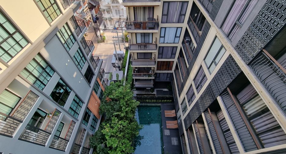 For sale 2 bedrooms condo in Pathum Wan, Bangkok