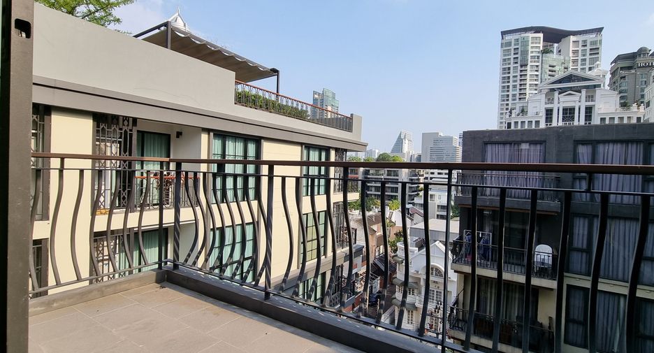For sale 2 bedrooms condo in Pathum Wan, Bangkok