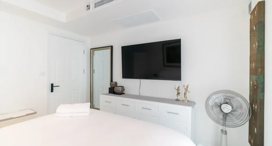 For rent 2 bedrooms condo in Mueang Phuket, Phuket