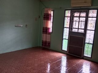 Продажа 3 спальни таунхаус в Кхлонг Сам Ща, Бангкок