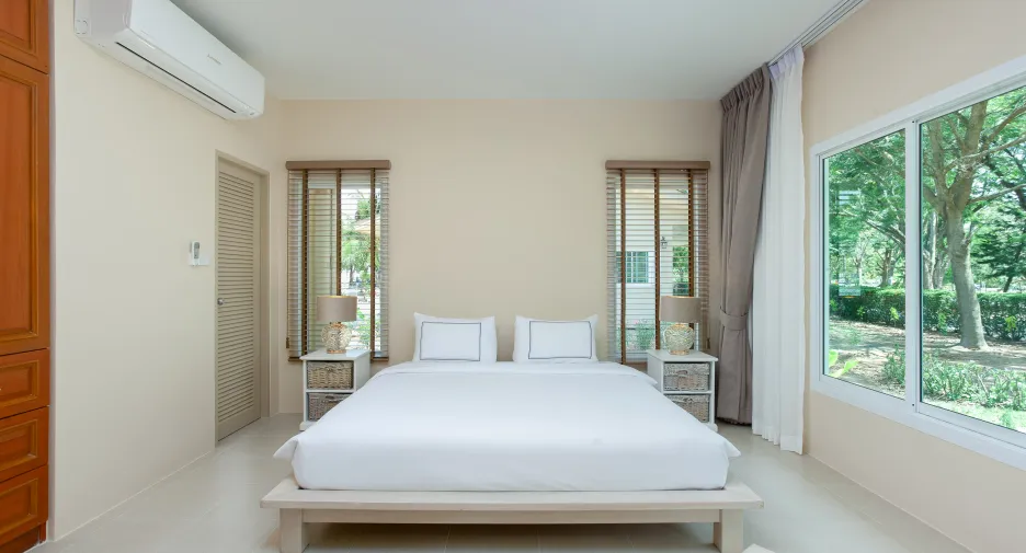 For rent 4 bedrooms villa in Mueang Phuket, Phuket