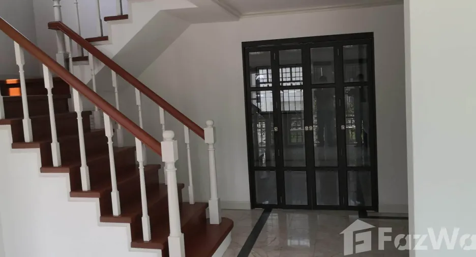 For sale and for rent 4 bedrooms house in Khlong Sam Wa, Bangkok