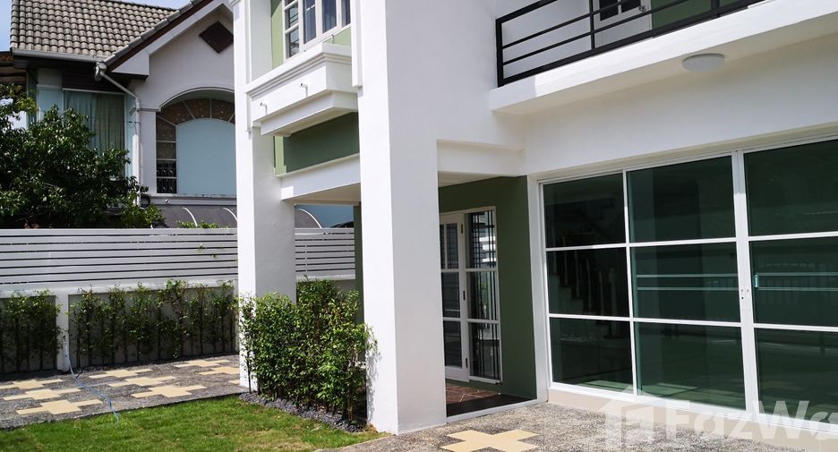 For sale and for rent 4 bedrooms house in Khlong Sam Wa, Bangkok